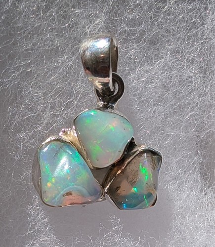 Natürlicher weißer opal - natürlicher,